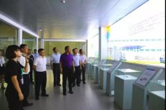 新疆若羌縣委副書記、縣長艾山江帶領(lǐng)考察團走